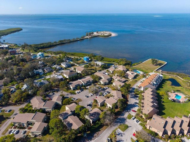 617 WINDRUSH BAY DRIVE 617, Tarpon Springs, FL 34689