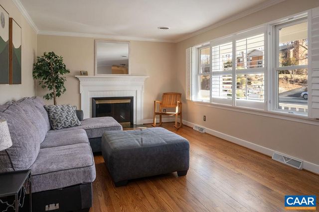 409 WESTMORELAND CT, Charlottesville, VA 22901