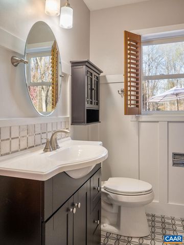 409 WESTMORELAND CT, Charlottesville, VA 22901