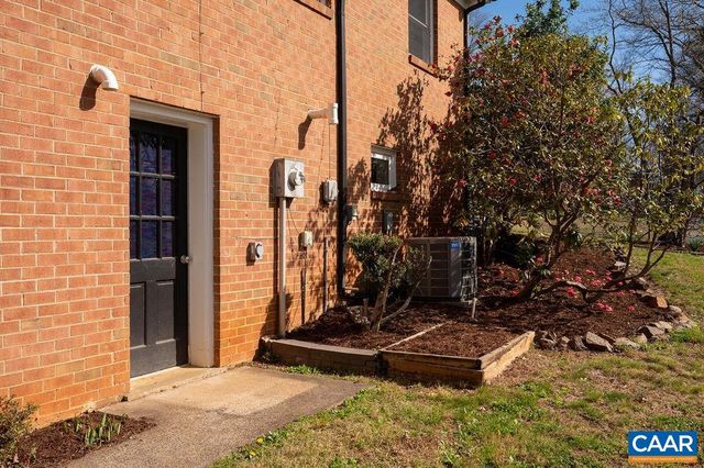 409 WESTMORELAND CT, Charlottesville, VA 22901