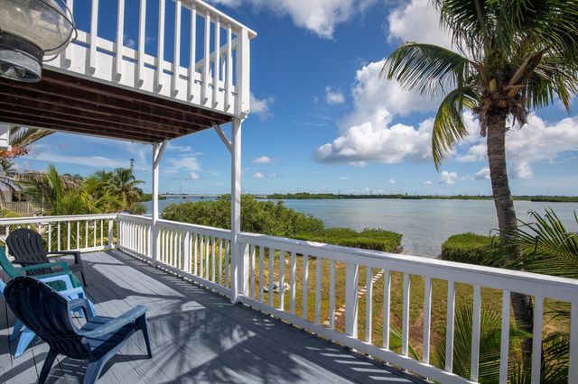 W 231 Indies Drive, Ramrod Key, FL 33042