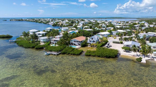 W 231 Indies Drive, Ramrod Key, FL 33042