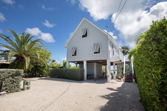 W 231 Indies Drive, Ramrod Key, FL 33042