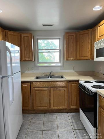 625 N Adams Street, Ypsilanti City, MI 48197