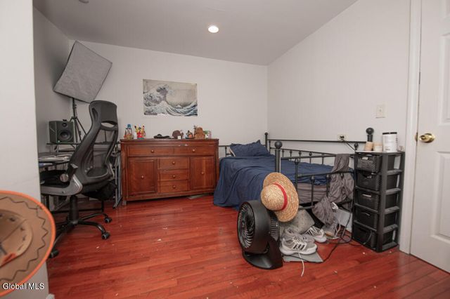 7 Pinehurst Avenue, Albany, NY 12203