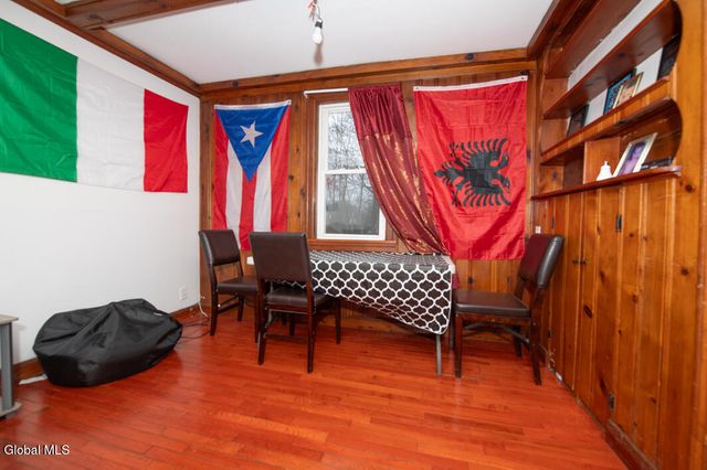 7 Pinehurst Avenue, Albany, NY 12203