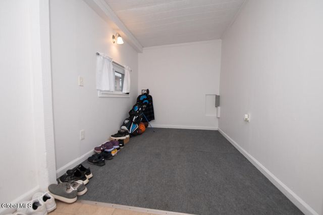 7 Pinehurst Avenue, Albany, NY 12203