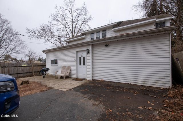 7 Pinehurst Avenue, Albany, NY 12203