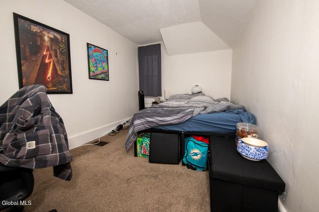 7 Pinehurst Avenue, Albany, NY 12203