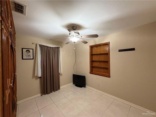 214 N Resplandor Street, Mission, TX 78572