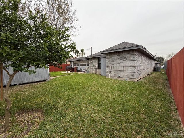 214 N Resplandor Street, Mission, TX 78572