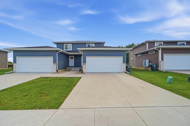 4240 Mourning Dove Drive, Waterloo, IA 50702