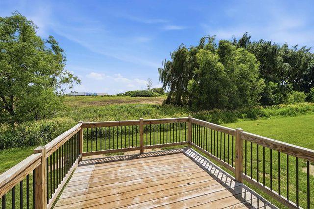 4240 Mourning Dove Drive, Waterloo, IA 50702