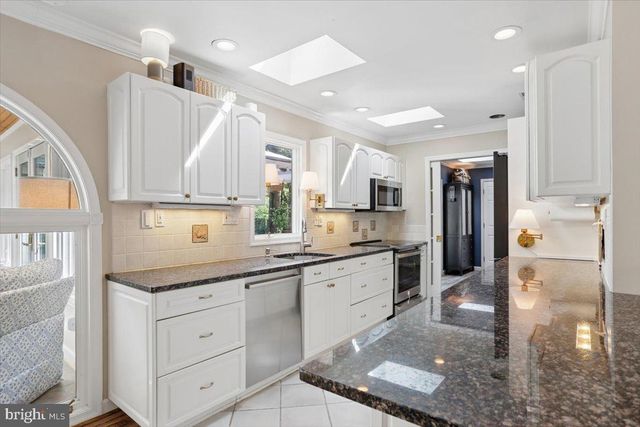 12410 CASTNER CT, Fairfax, VA 22030