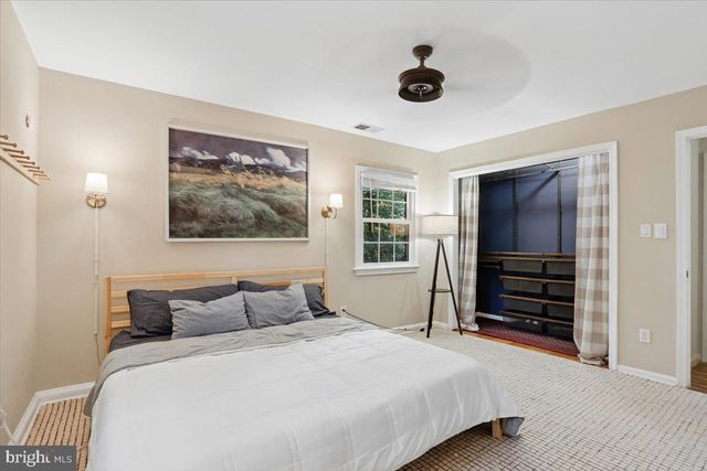 12410 CASTNER CT, Fairfax, VA 22030