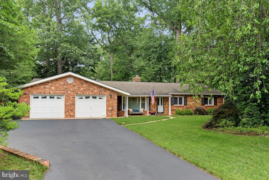 12410 CASTNER CT, Fairfax, VA 22030