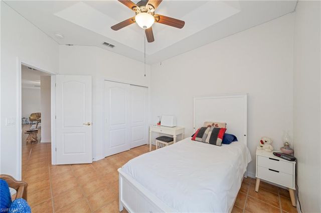 620 Mirror Lakes Falls CT, Lehigh Acres, FL 33974