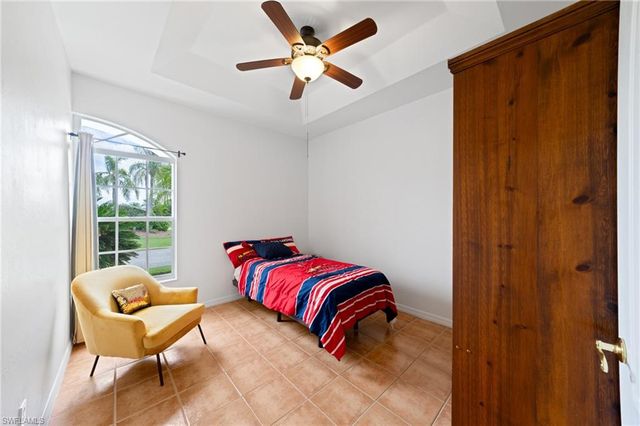 620 Mirror Lakes Falls CT, Lehigh Acres, FL 33974