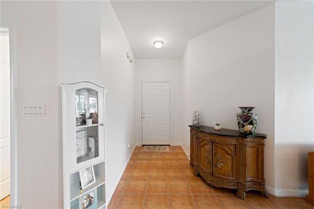 620 Mirror Lakes Falls CT, Lehigh Acres, FL 33974