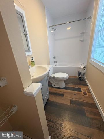 147 KATHERINE AVE, Mays Landing, NJ 08330