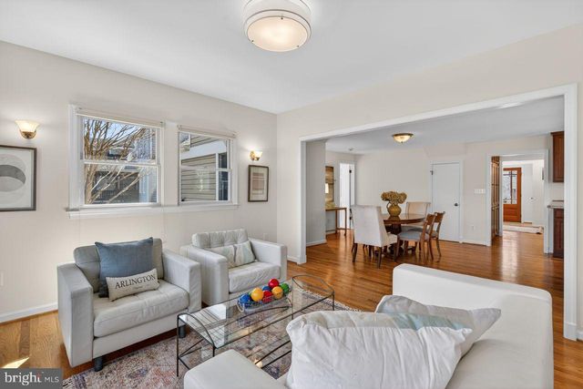 1301 N QUINTANA ST, Arlington, VA 22205