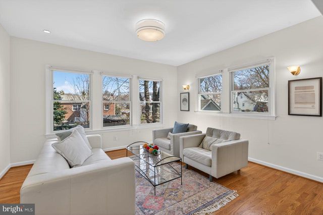 1301 N QUINTANA ST, Arlington, VA 22205