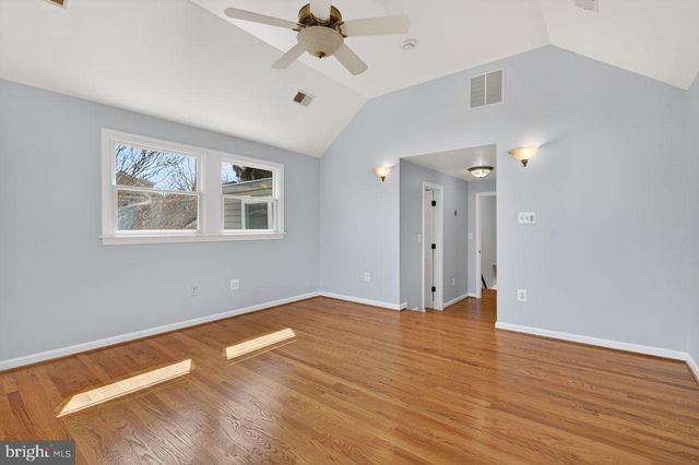 1301 N QUINTANA ST, Arlington, VA 22205