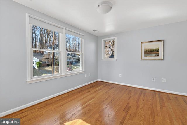 1301 N QUINTANA ST, Arlington, VA 22205