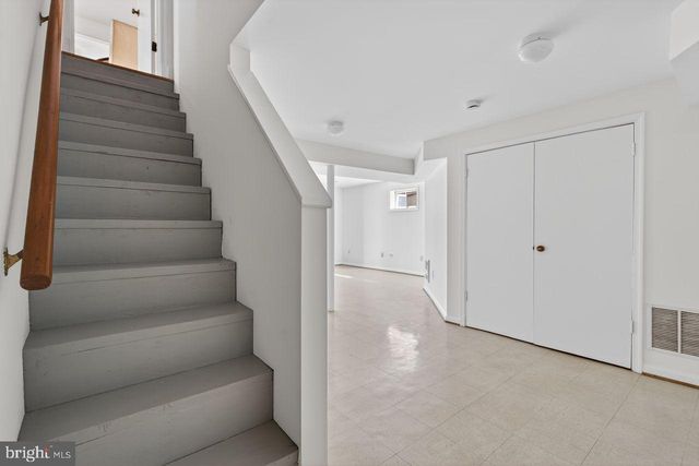 1301 N QUINTANA ST, Arlington, VA 22205