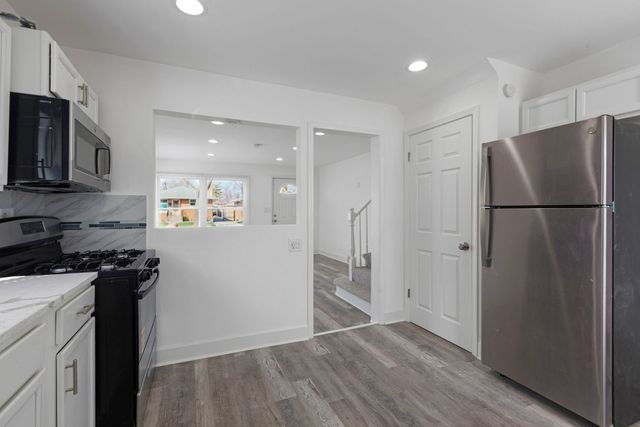 519 Bellwood Avenue, Bellwood, IL 60104