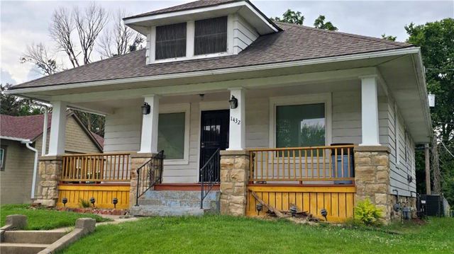 1432 S 38th Street, Kansas City, KS 66106