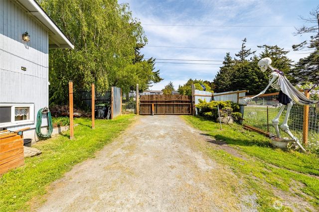 941 Diane Avenue, Oak Harbor, WA 98277