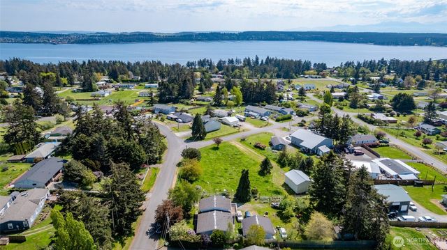 941 Diane Avenue, Oak Harbor, WA 98277