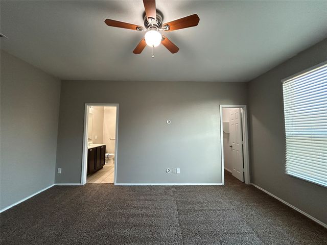 5821 Mirror Ridge Drive, Fort Worth, TX 76179