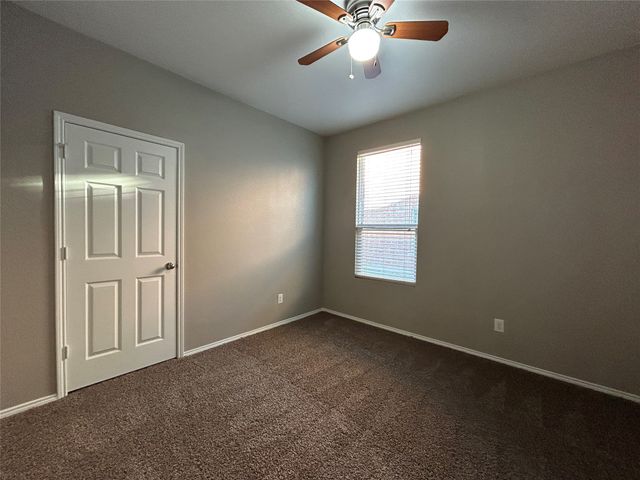 5821 Mirror Ridge Drive, Fort Worth, TX 76179