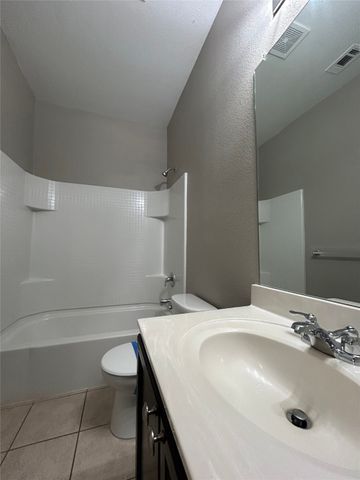 5821 Mirror Ridge Drive, Fort Worth, TX 76179