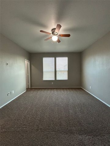 5821 Mirror Ridge Drive, Fort Worth, TX 76179