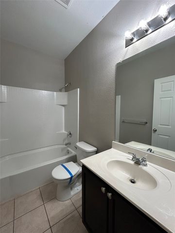 5821 Mirror Ridge Drive, Fort Worth, TX 76179