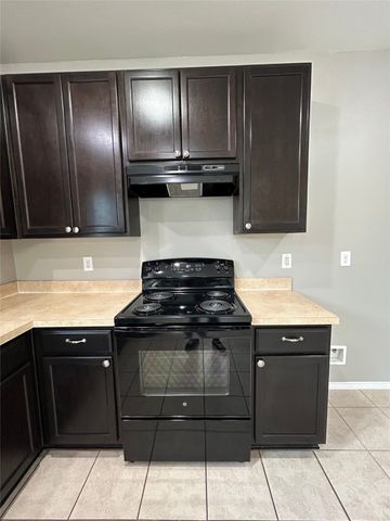 5821 Mirror Ridge Drive, Fort Worth, TX 76179