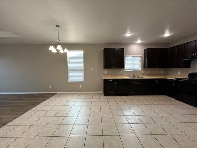 5821 Mirror Ridge Drive, Fort Worth, TX 76179