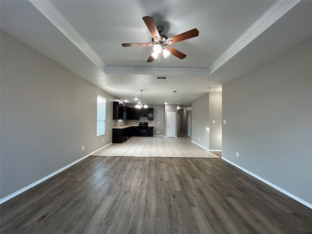 5821 Mirror Ridge Drive, Fort Worth, TX 76179