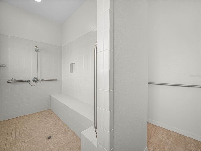 6136 PEBBLE BEACH BOULEVARD, Winter Haven, FL 33884