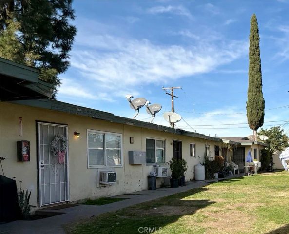 1195 W SPRING STREET, Riverside, CA 92507