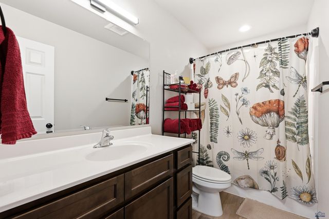 3950 HARALSON LN, Rapid City, SD 57703