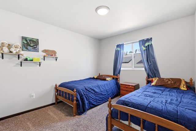 3950 HARALSON LN, Rapid City, SD 57703