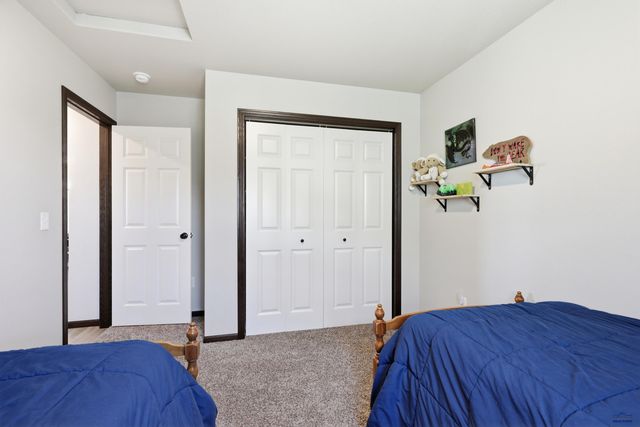 3950 HARALSON LN, Rapid City, SD 57703