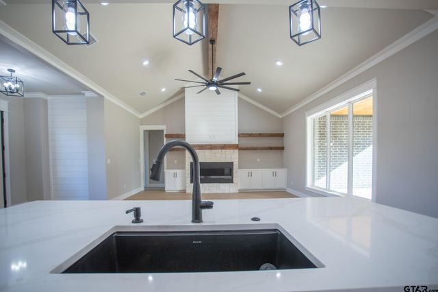 13932 Cedar Vista Lane, Tyler, TX 75704