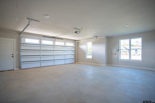 13932 Cedar Vista Lane, Tyler, TX 75704