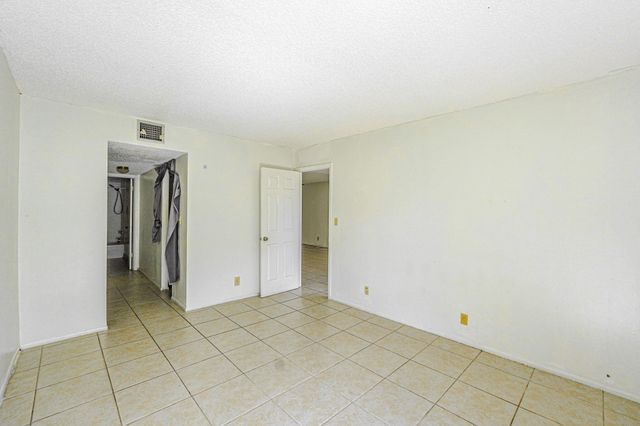 2017 NW 46th Avenue 310A, Fort Lauderdale, FL 33313