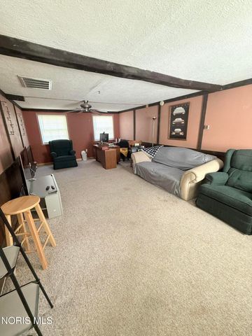 102 Friars Lane, Toledo, OH 43615